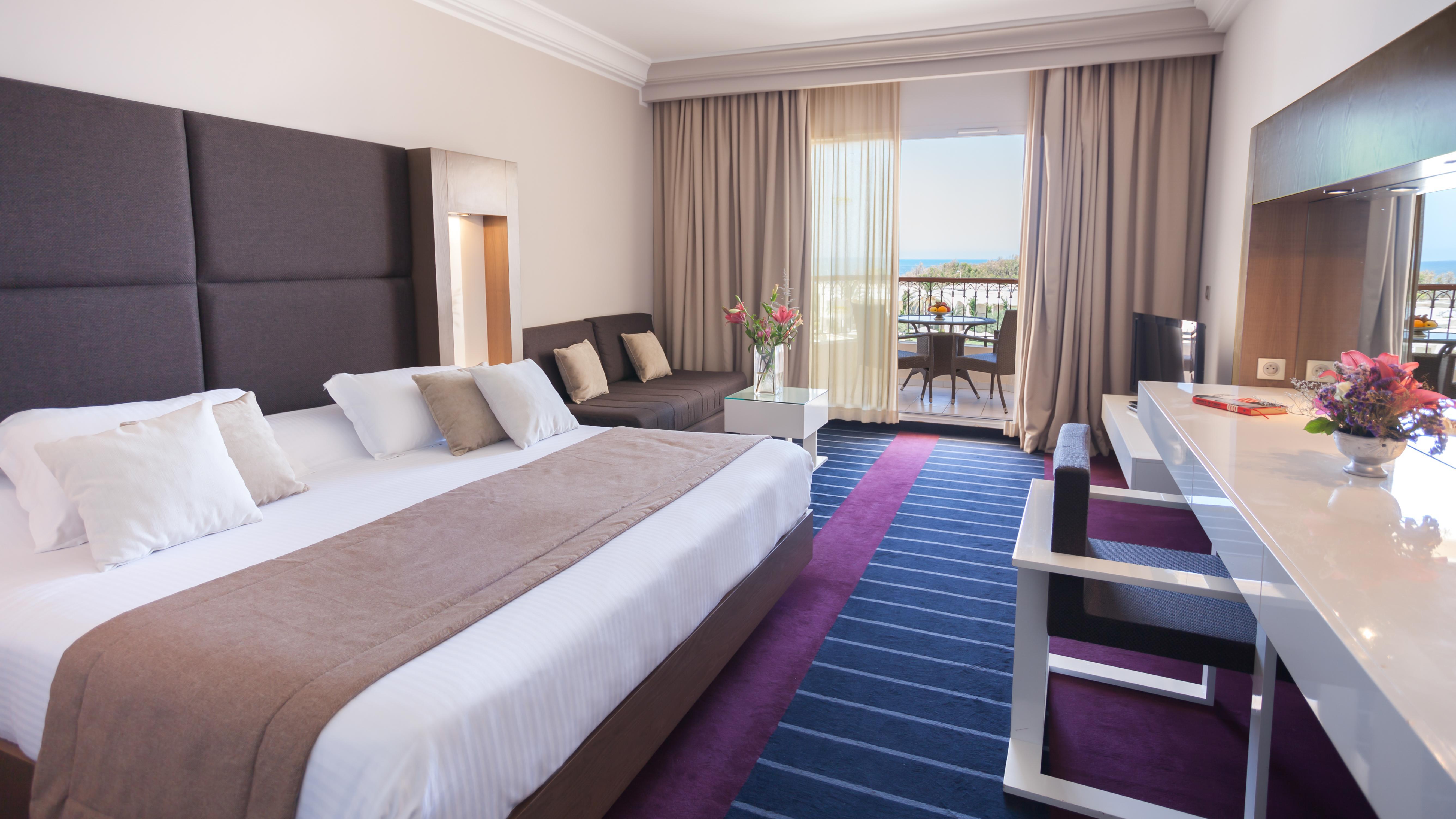 El Mouradi Gammarth Hotel ภายนอก รูปภาพ A room at the hotel