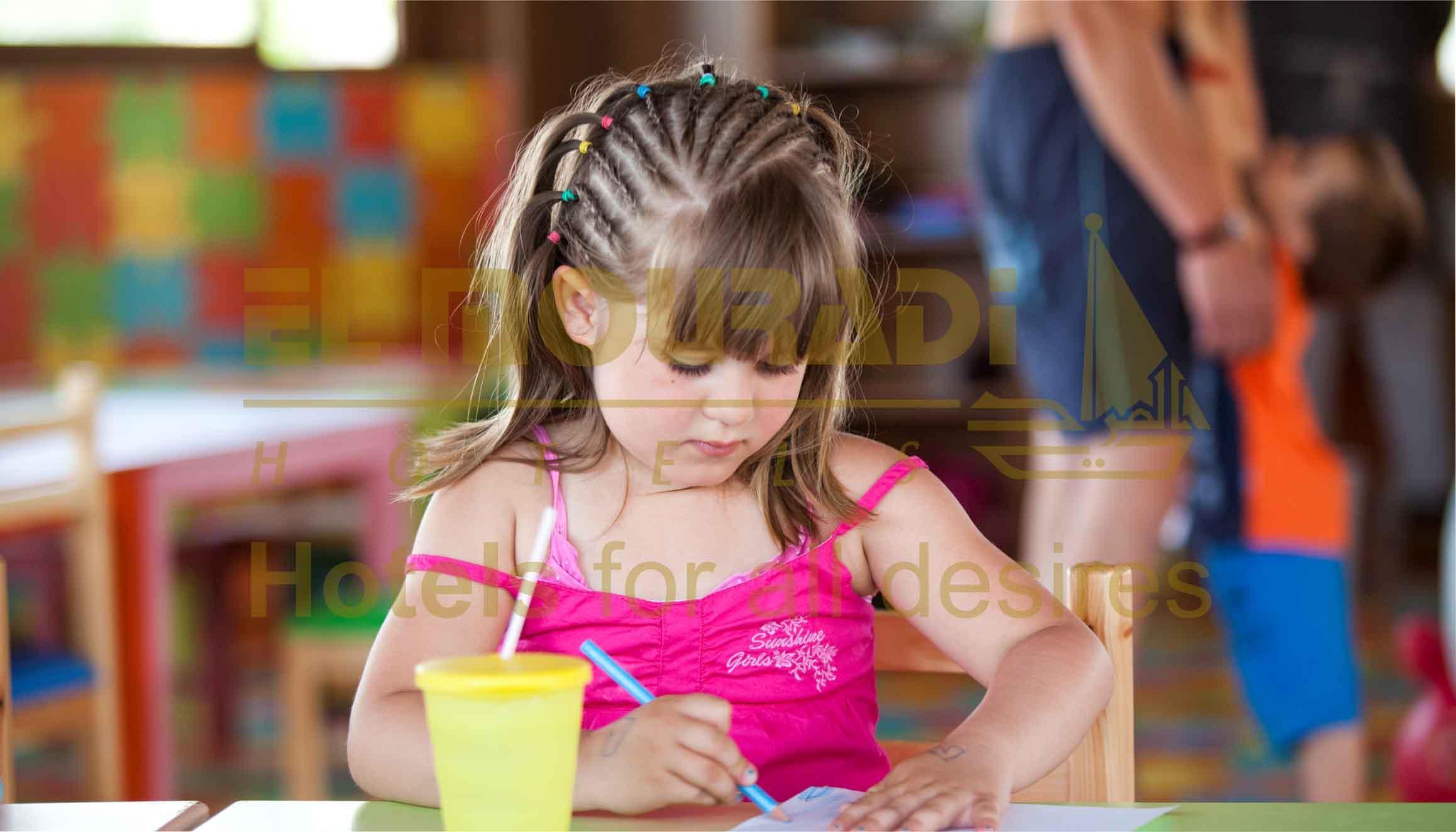 El Mouradi Gammarth Hotel ภายนอก รูปภาพ Child in a nursery