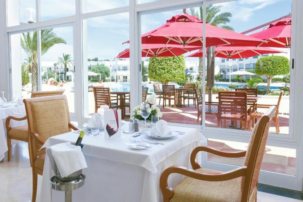 El Mouradi Gammarth Hotel ภายนอก รูปภาพ The Beach Club